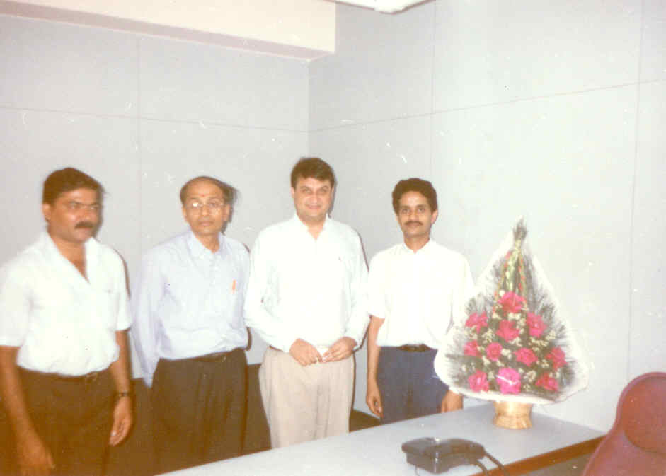 Mr. Abdulla Fazalbhoy,  Mr. Shivanand Salgaocar, Mr. Vijay Hede and others at the inaugural ceremony.